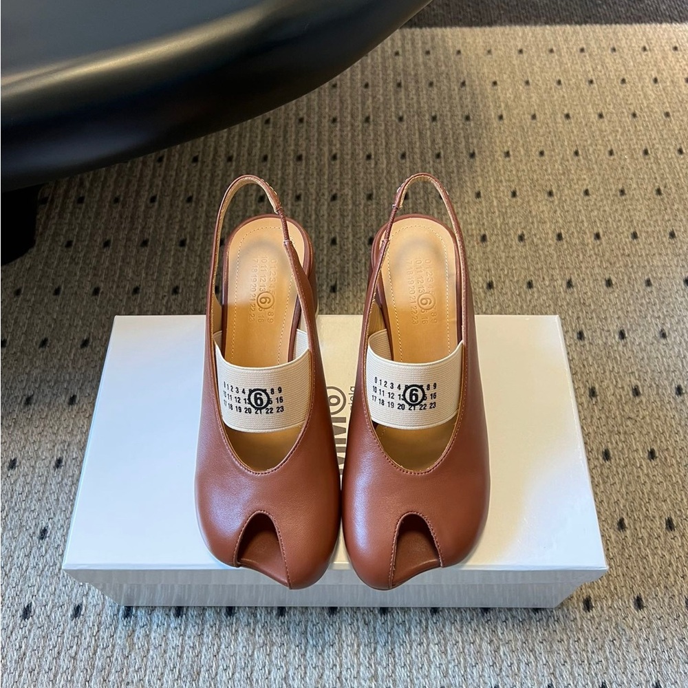 MM6 Maison Martin Margiela Tan Leather Slingback Heels